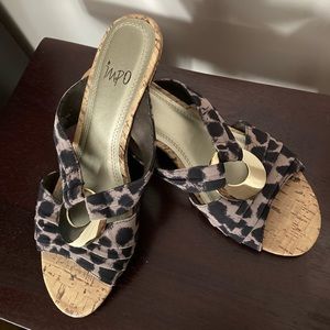 Impo Leopard Print Gold Buckle Sandals Sz 8M